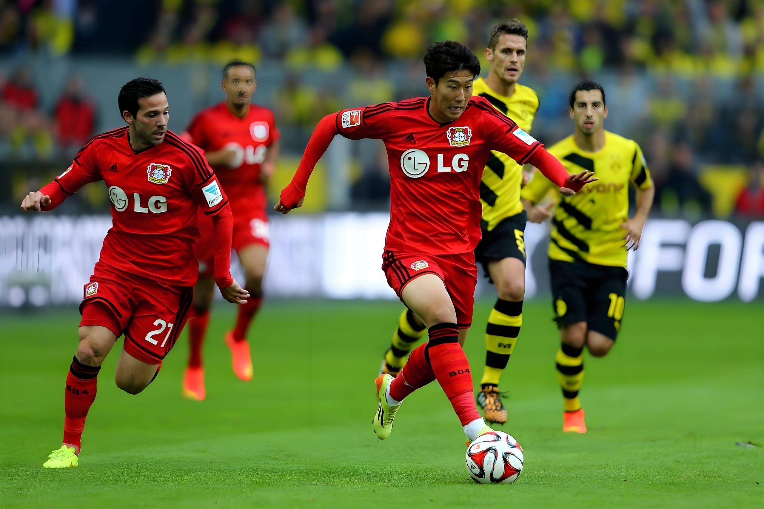 曼联迎欧冠关键赛；清晨扳平良机；震撼外界；阵容厚度经受考验的简单介绍